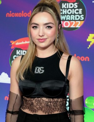 photos Peyton Roi List