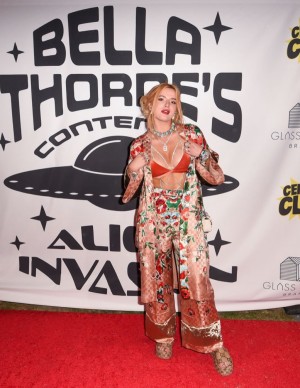 photos Bella Thorne