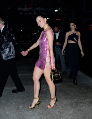 Lily James sexy en soirée d'after du Met Gala 2022