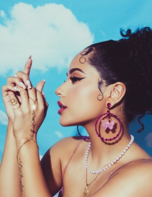 photos Becky G