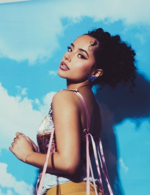 photos Becky G
