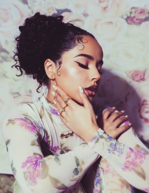 photos Becky G