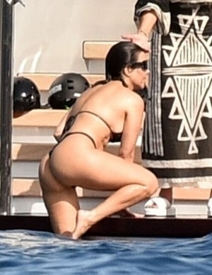 photos Kourtney Kardashian