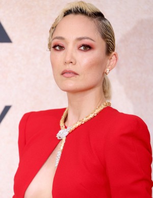 photos Pom Klementieff