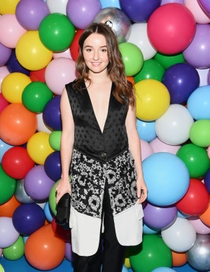 photos Kaitlyn Dever