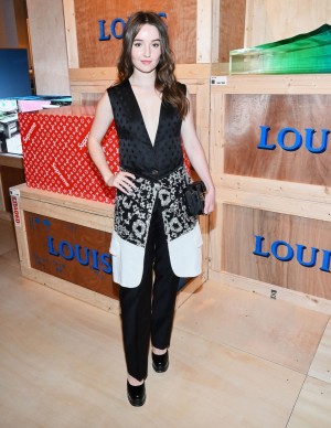 photos Kaitlyn Dever