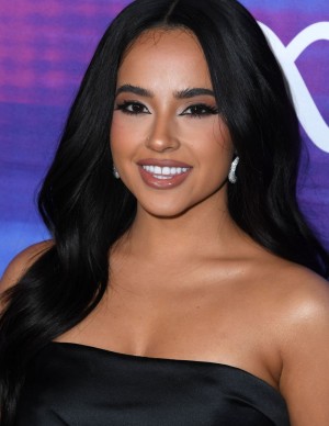 photos Becky G