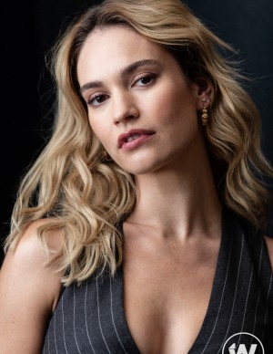 photos Lily James