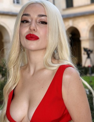 photos Ava Max