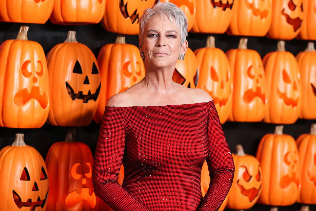 Jamie Lee Curtis à la première d'Halloween Ends à Los Angeles 19