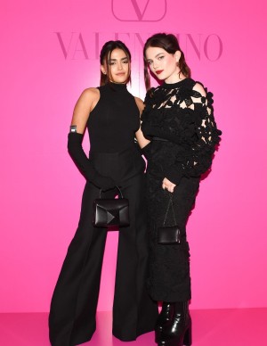 Maia Reficco à la soirée Valentino Pink PP à Los Angeles