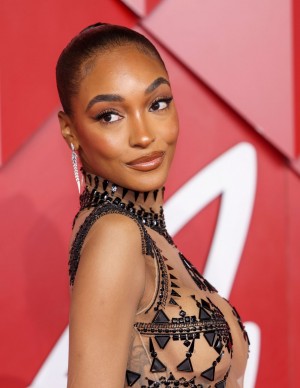 Jourdan Dunn aux Fashion Awards 2022 à Londres