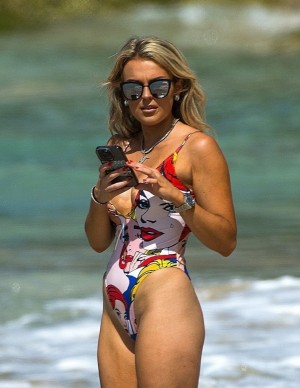 photos Tallia Storm