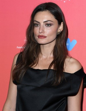 photos Phoebe Tonkin