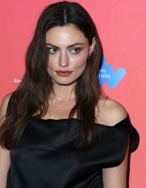 photos Phoebe Tonkin