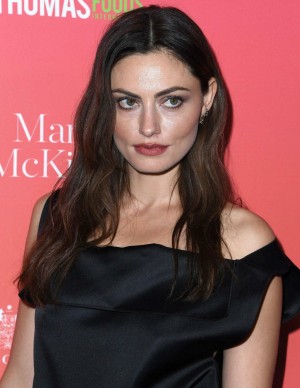 photos Phoebe Tonkin