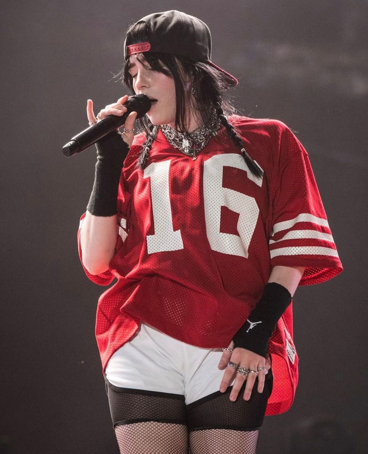 Billie Eilish en concert au Lollapalooza Argentina 2023