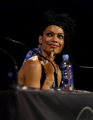 photos Rosario Dawson