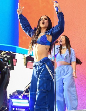 photos Becky G