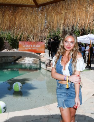 photos Natalie Alyn-Lind