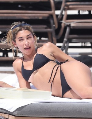 photos Chantel Jeffries