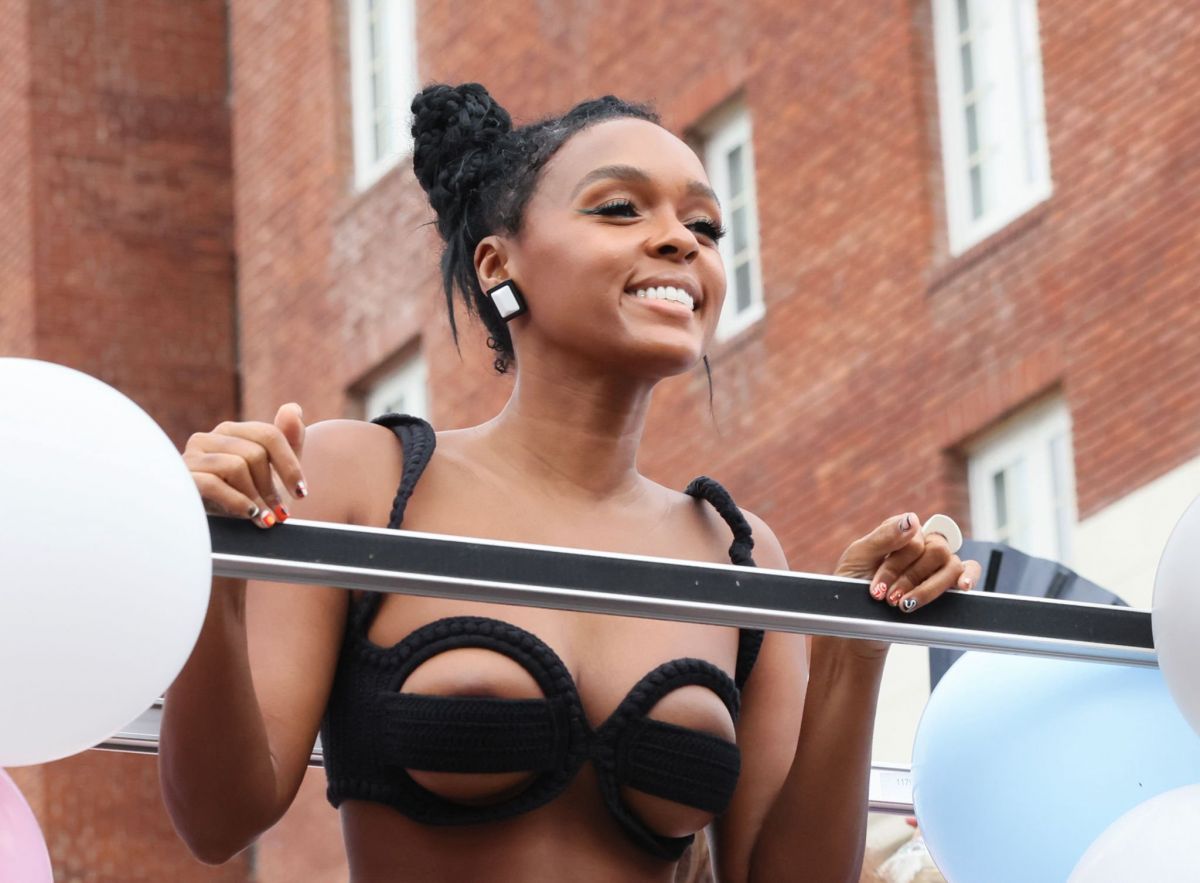 Janelle Monae sexy à la LA Pride Parade 2023 à Hollywood