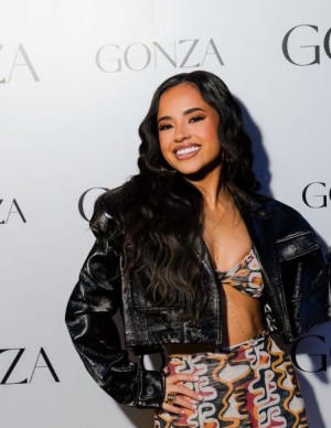 photos Becky G