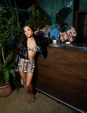 photos Becky G