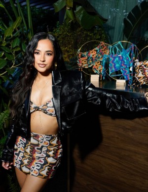 photos Becky G