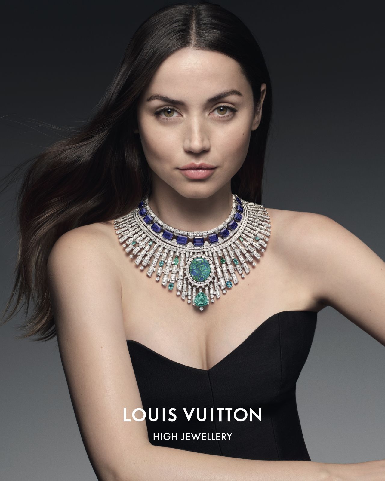 Shooting Ana de Armas pour Louis Vuitton, Deep Time Collection 2023