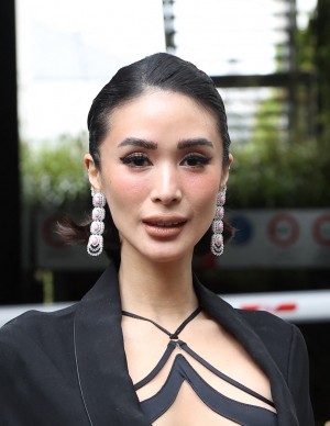 photos Heart Evangelista 