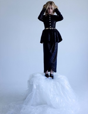 photos Kiernan Shipka