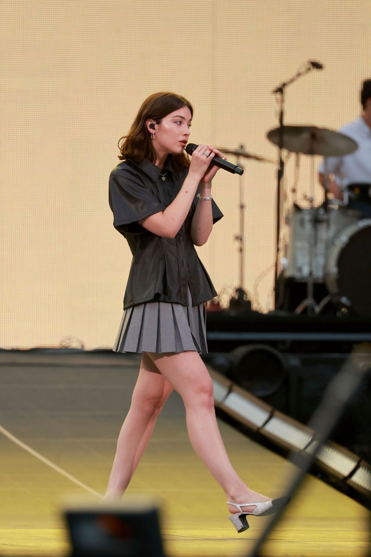 Gracie Abrams au concert de Taylor Swift pour le Eras Tour à Los
