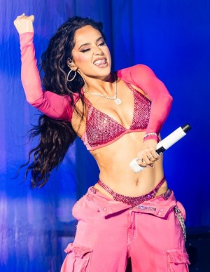 photos Becky G