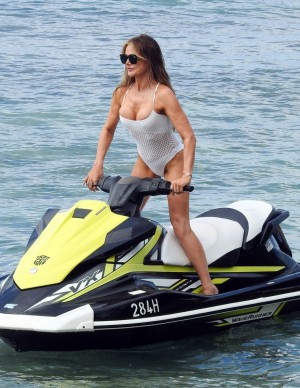 photos Lizzie Cundy