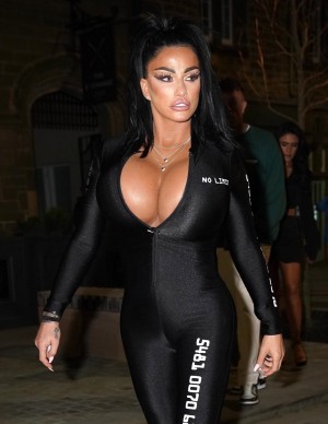 Katie Price, Chloe Ferry & Chantelle Connelly en soirée à Newcastle 