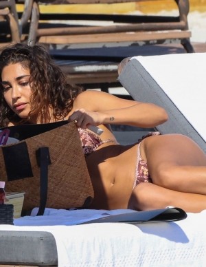 photos Chantel Jeffries