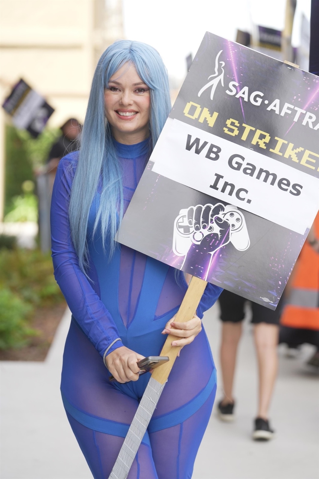 Natasha Blasick incarne la révolte des gamers avec style à Burbank