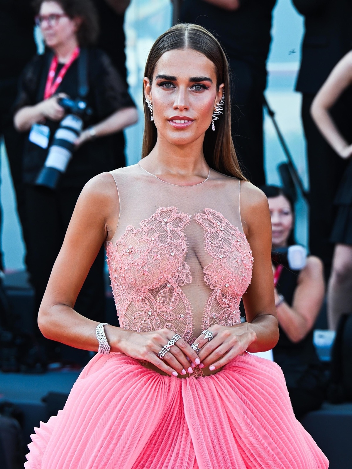 Clara Soccini éblouit Venise dans une robe à couper le souffle