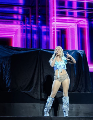photos Zara Larsson
