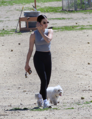 photos Lucy Hale