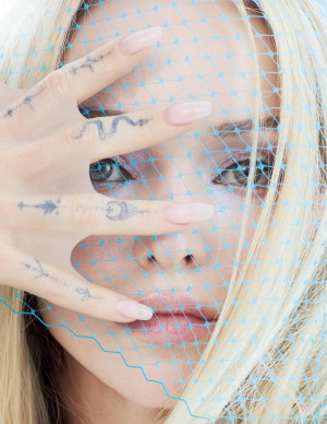 photos Dove Cameron 