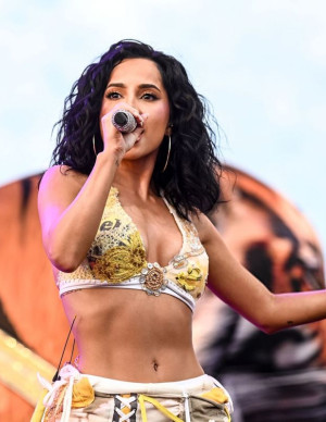 photos Becky G