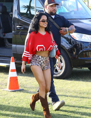 photos Becky G