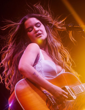 photos Maren Morris