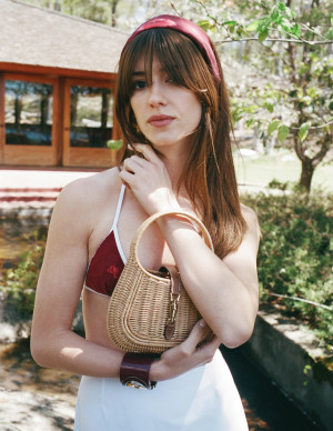 Daisy Edgar-Jones