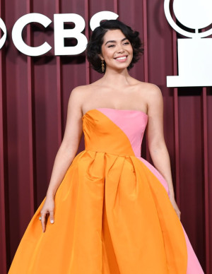 photos Auliʻi Cravalho