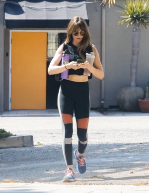 photos Alison Brie