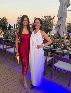 photos Nina Dobrev