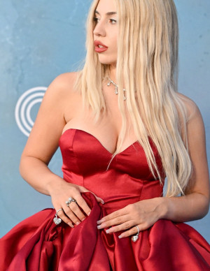 photos Ava Max